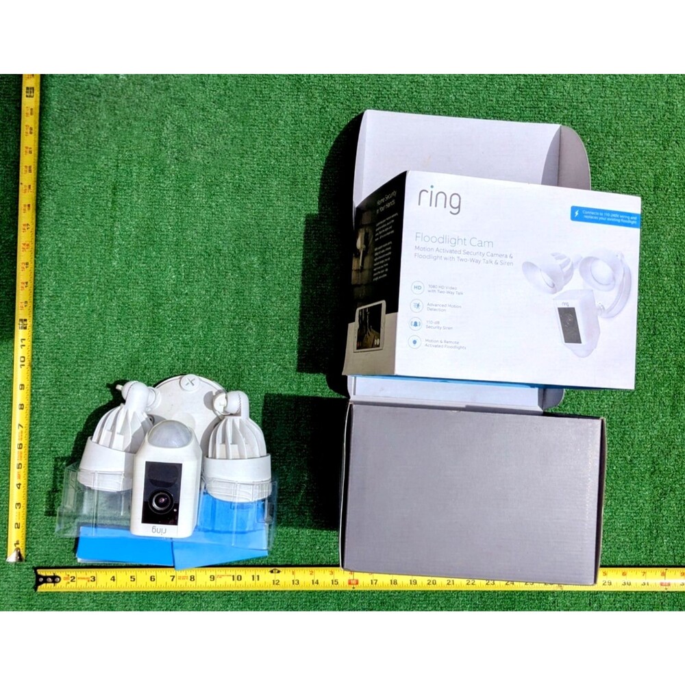 RING Floodlight Cam Wired plus with Motion-Activated 1080P HD Video White (2021)